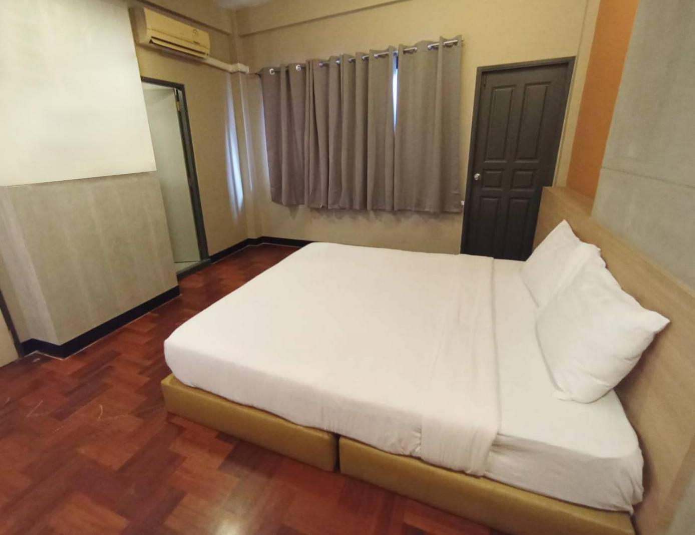 Go Inn Silom - Bts Saint Louis 曼谷 外观 照片